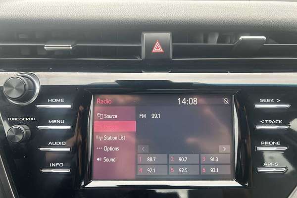 2018 Toyota Camry Hybrid SE