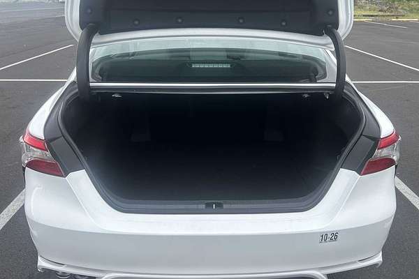 2018 Toyota Camry Hybrid SE