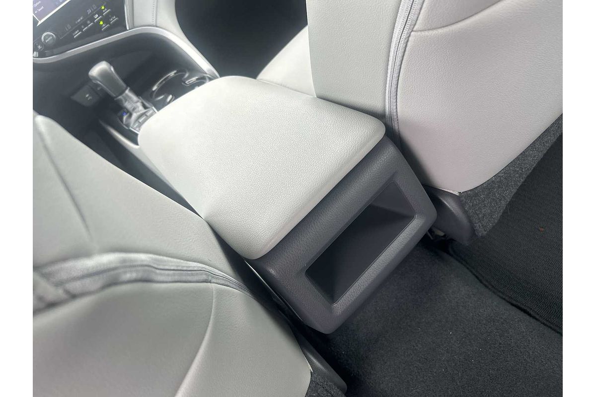 2018 Toyota Camry Hybrid SE