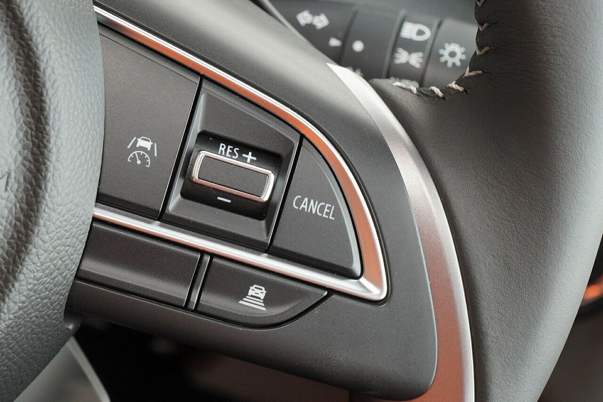 2025 Suzuki Swift Hybrid GLX UZ