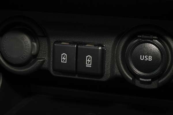 2025 Suzuki Swift Hybrid GLX UZ