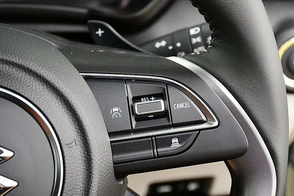 2025 Suzuki Swift Hybrid GLX UZ