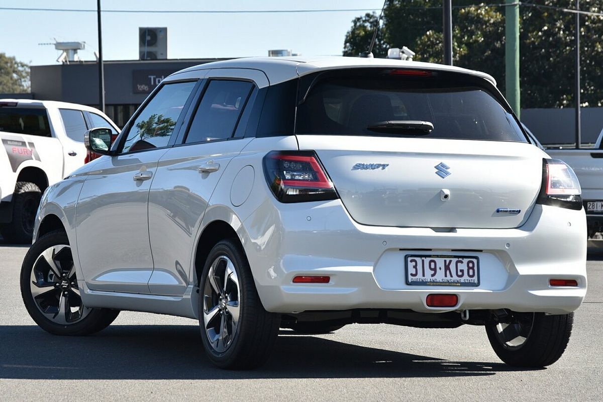 2025 Suzuki Swift Hybrid GLX UZ