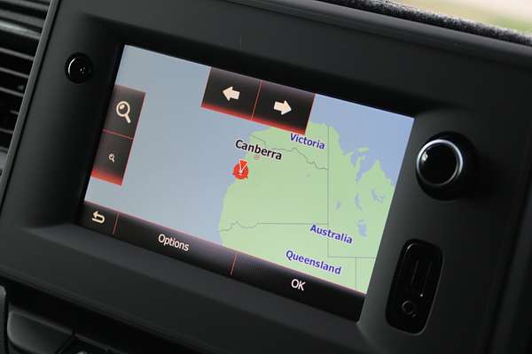 2024 Renault Master Pro 110kW X62 Phase 2 MWB Mid Roof