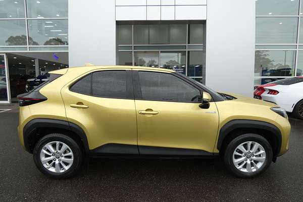 2021 Toyota YARIS CROSS GXL HYBRID MXPJ10R