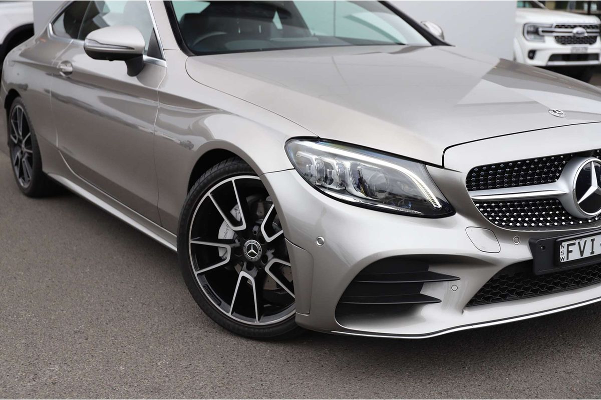 2019 Mercedes-Benz C-Class C200 C205