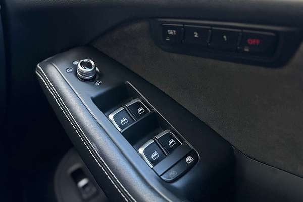 2015 Audi SQ5 TDI 8R