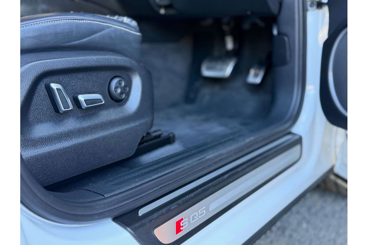 2015 Audi SQ5 TDI 8R