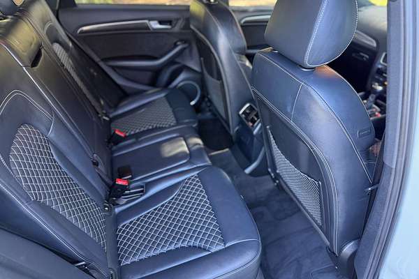 2015 Audi SQ5 TDI 8R