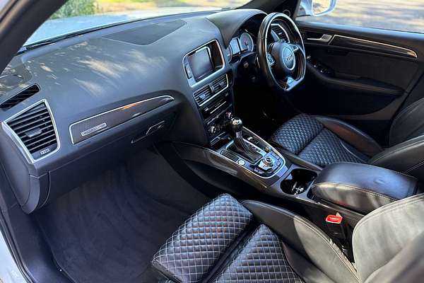 2015 Audi SQ5 TDI 8R