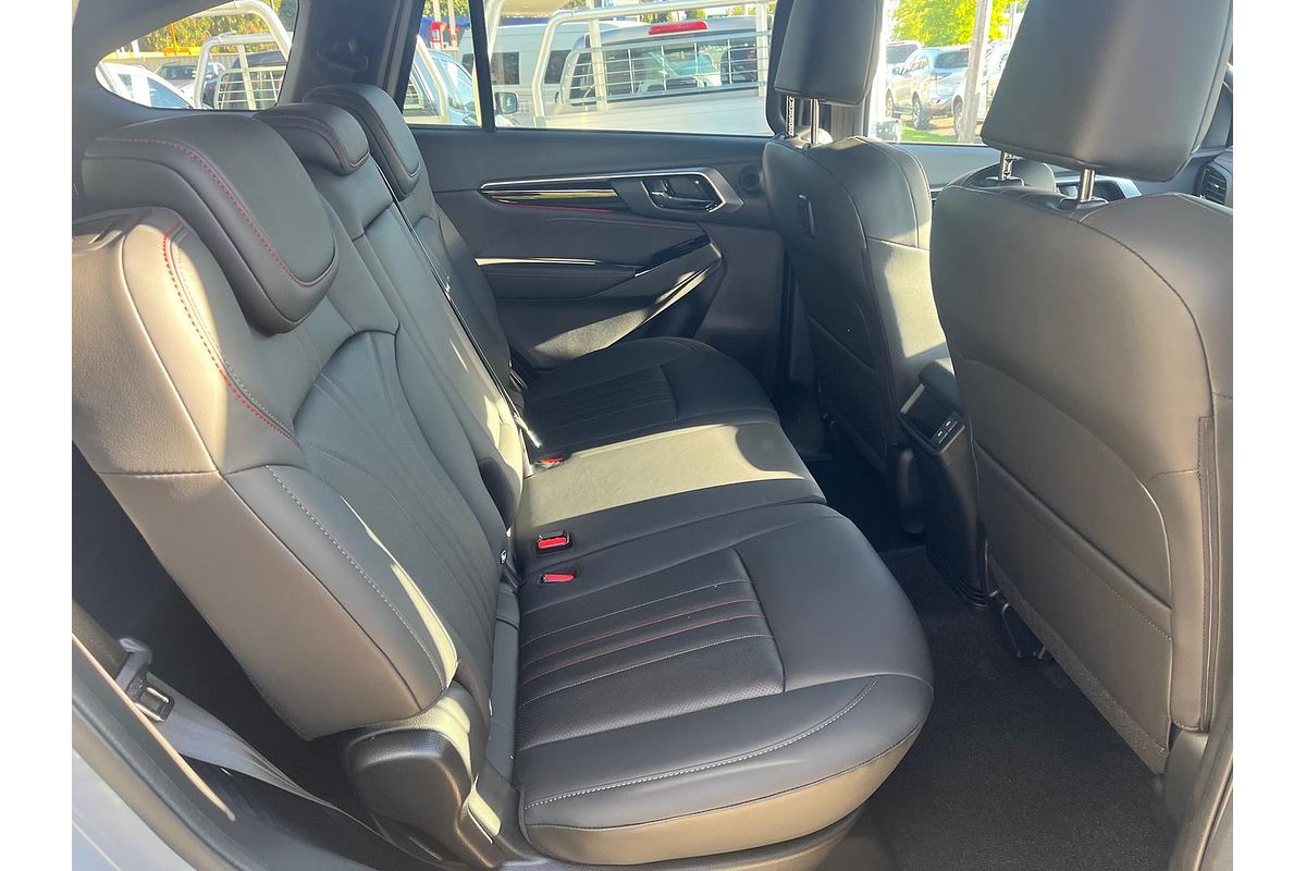 2025 Isuzu MU-X X-TERRAIN