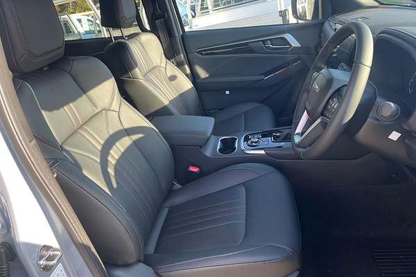 2025 Isuzu MU-X X-TERRAIN