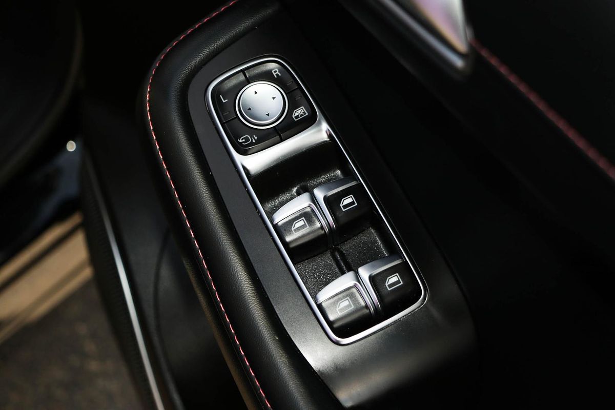 2021 MG HS Core SAS23