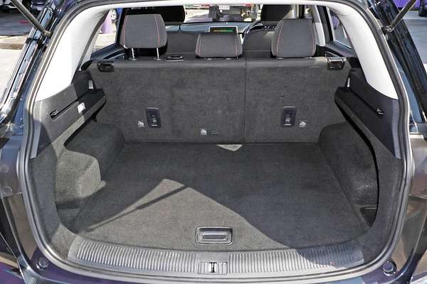 2021 MG HS Core SAS23