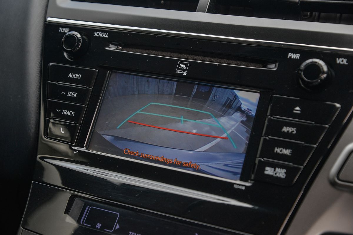 2019 Toyota Prius V ZVW40R