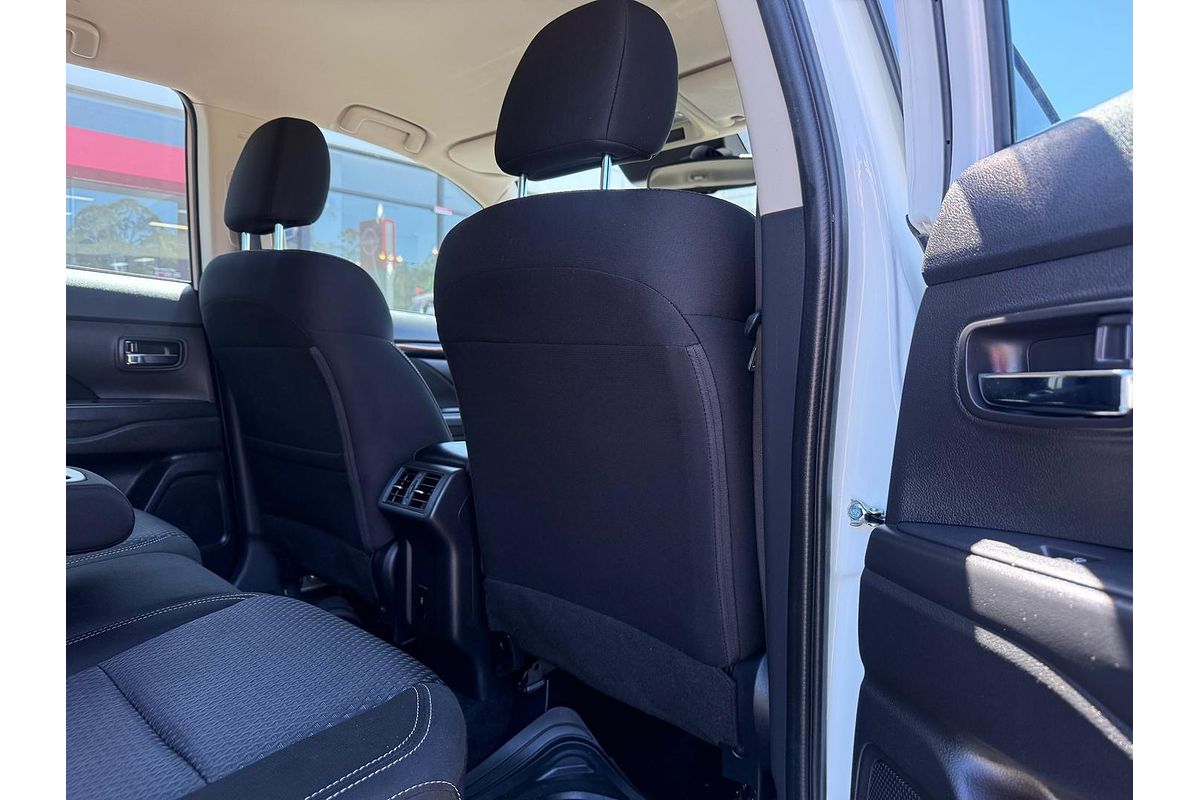 2021 Mitsubishi Outlander ES ZL