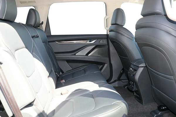 2025 LDV D90 Executive SV9A