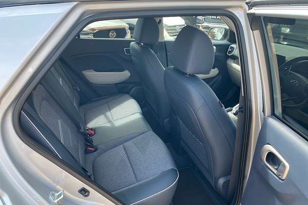 2020 Hyundai Venue Elite QX.2