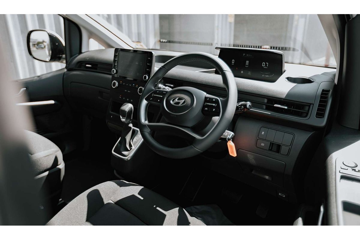 2025 Hyundai STARIA LOAD  US4.V3