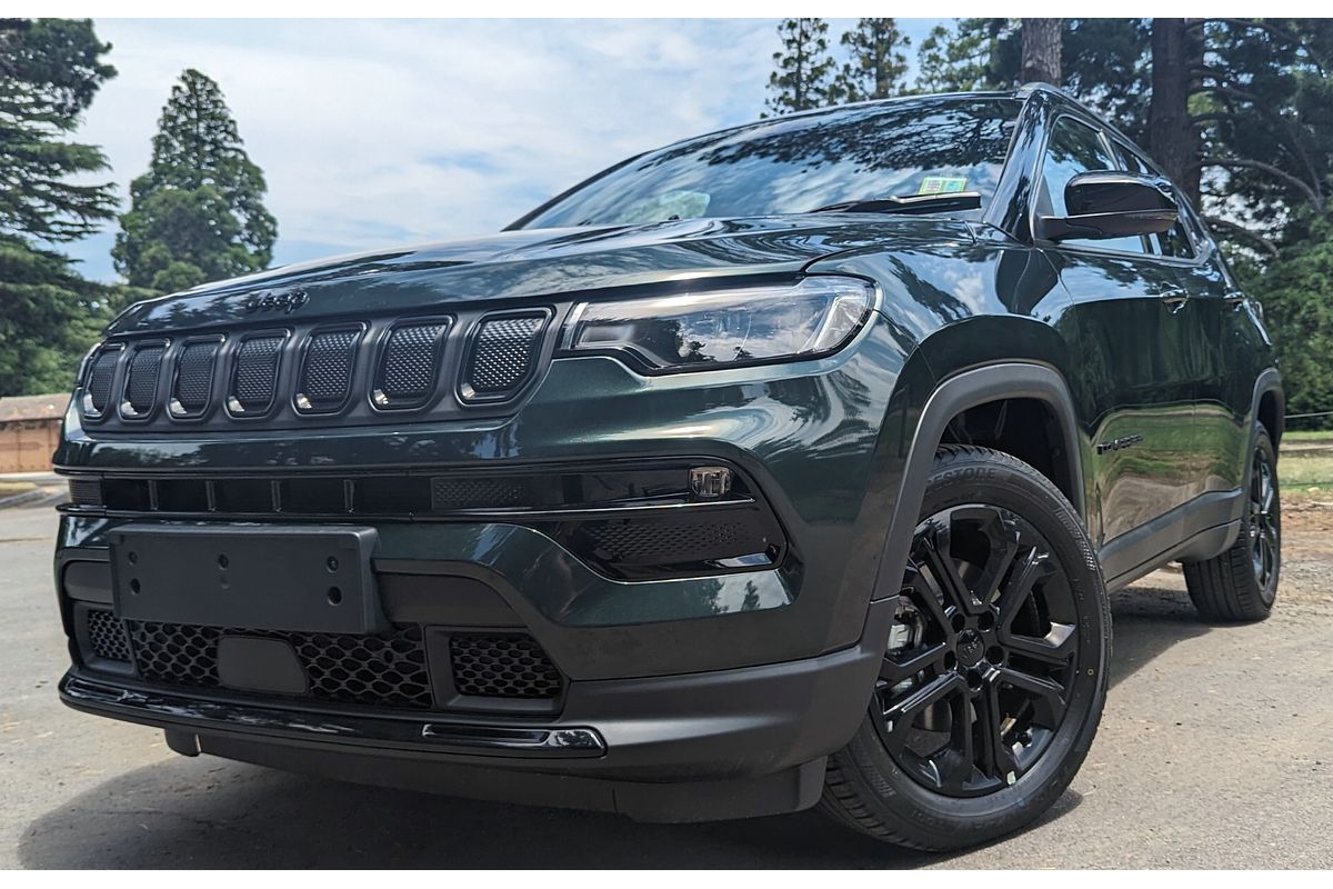 2023 Jeep Compass Night Eagle M6