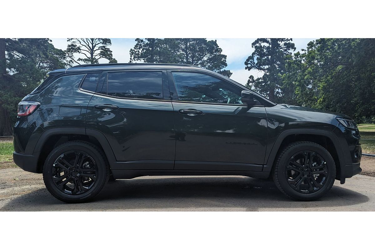 2023 Jeep Compass Night Eagle M6
