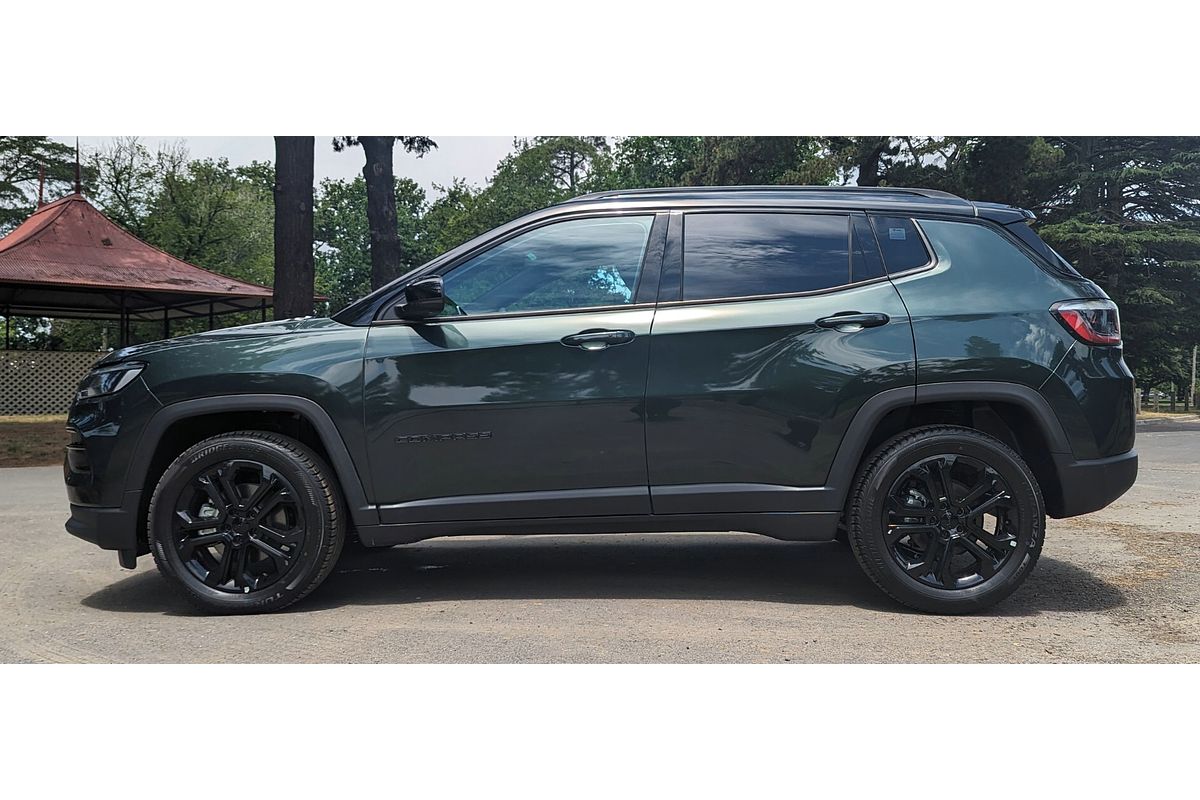 2023 Jeep Compass Night Eagle M6
