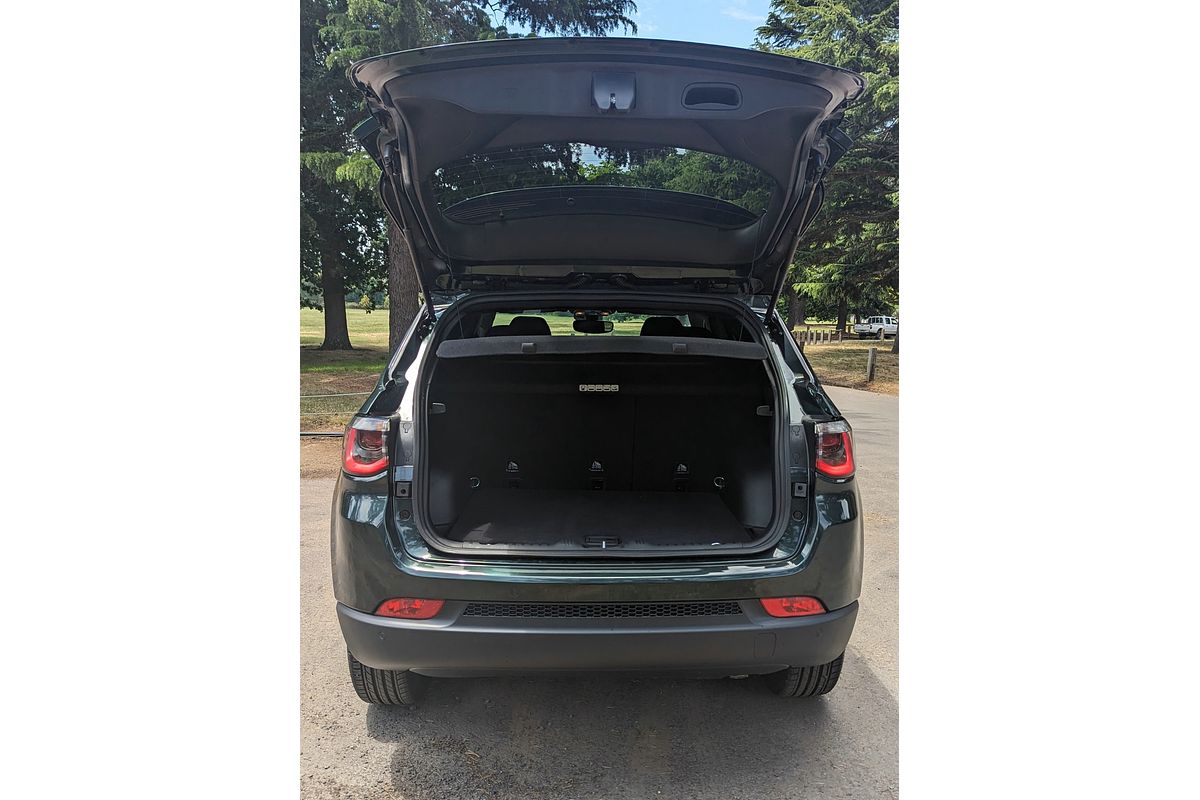 2023 Jeep Compass Night Eagle M6