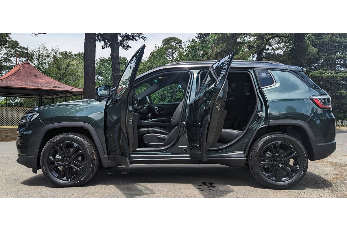 2023 Jeep Compass Night Eagle M6