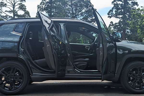 2023 Jeep Compass Night Eagle M6