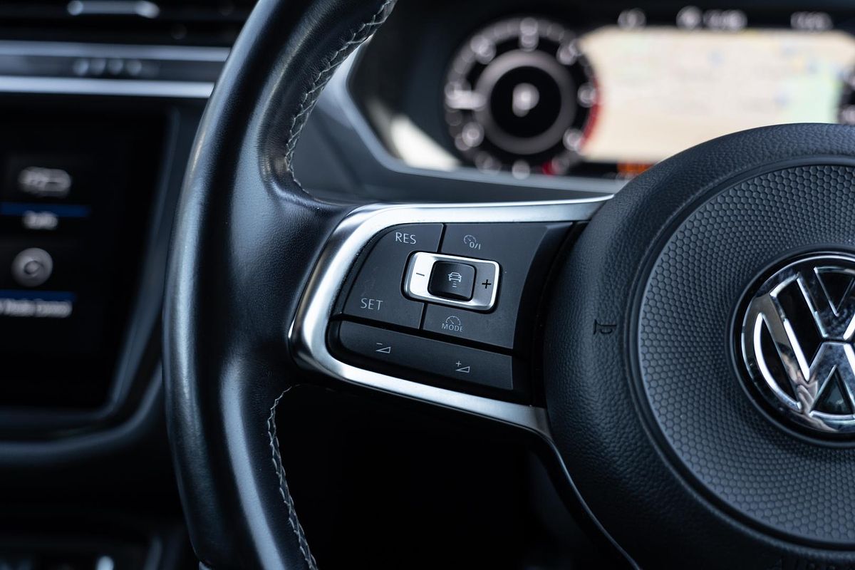 2017 Volkswagen Tiguan 140TDI Highline 5N