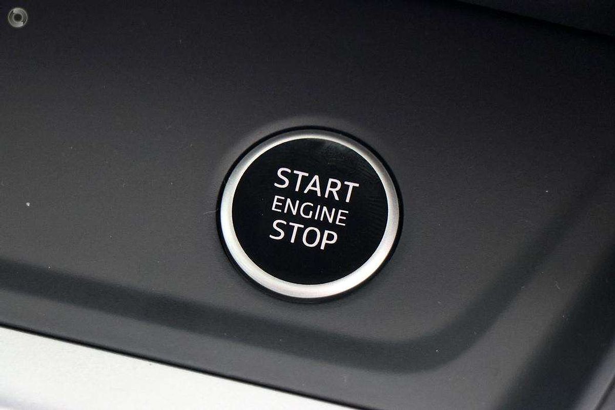 2025 Audi Q3 35 TFSI S line edition F3