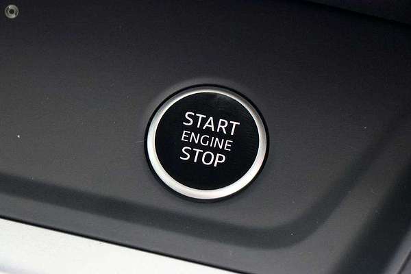 2025 Audi Q3 35 TFSI S line edition F3