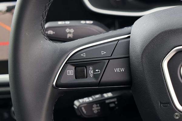 2025 Audi Q3 35 TFSI S line edition F3