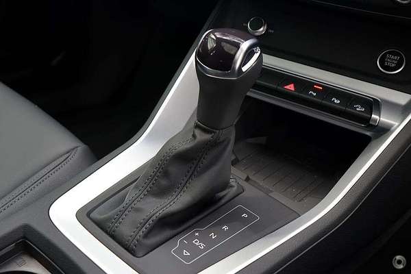 2025 Audi Q3 35 TFSI S line edition F3