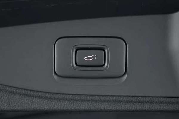 2025 Isuzu MU-X LS-T