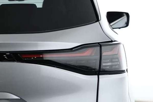 2025 Isuzu MU-X LS-T