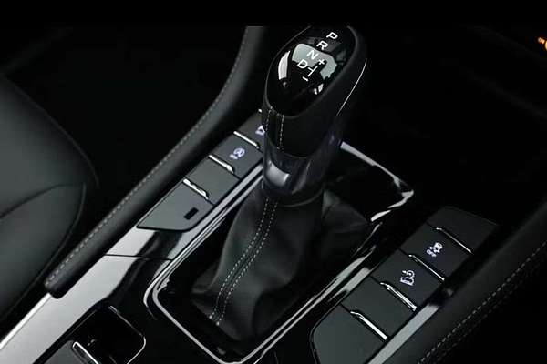 2025 Isuzu MU-X LS-T