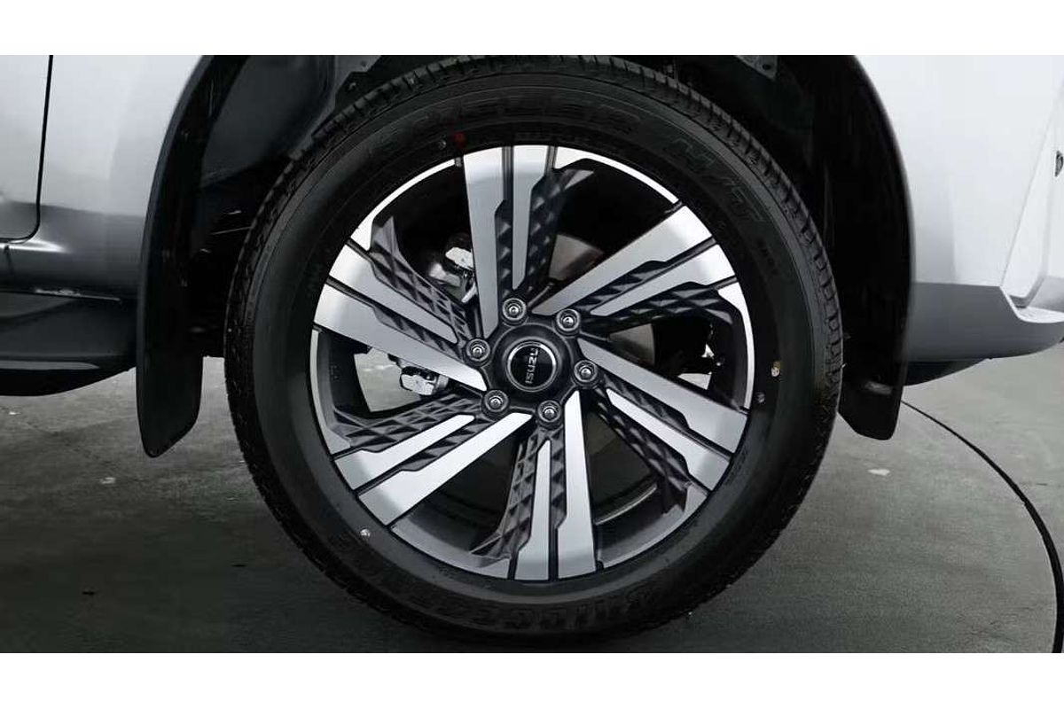 2025 Isuzu MU-X LS-T