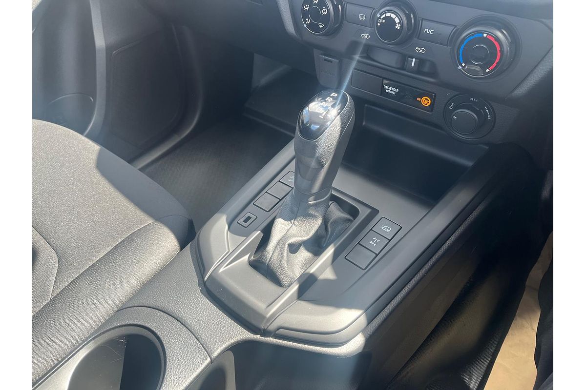 2025 Isuzu D-MAX SX 4X4