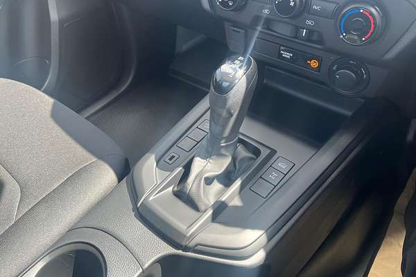 2025 Isuzu D-MAX SX 4X4