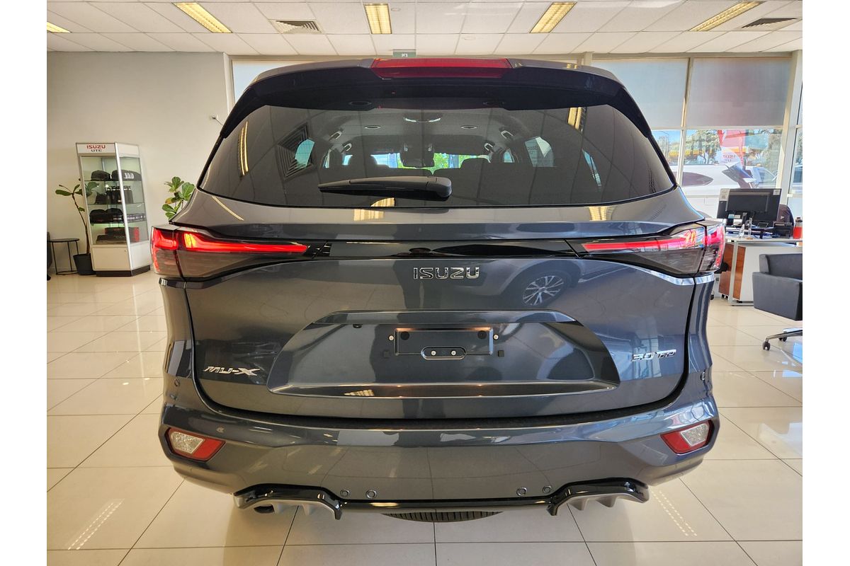 2025 Isuzu MU-X LS-T