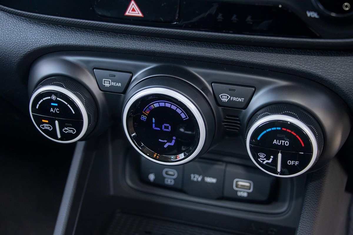 2025 Hyundai Venue Elite QX.V5