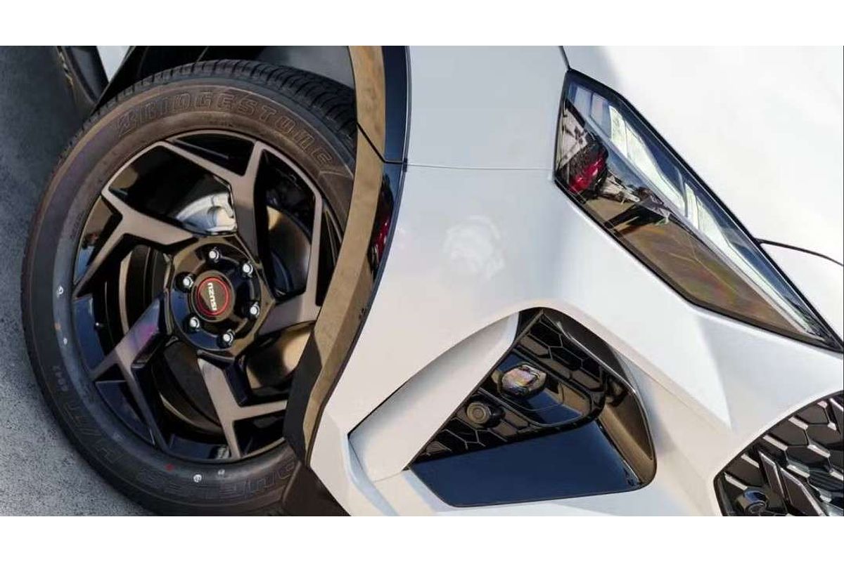 2025 Isuzu MU-X X-TERRAIN