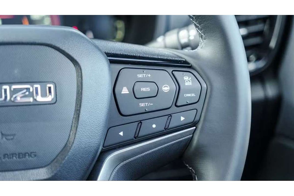 2025 Isuzu MU-X X-TERRAIN