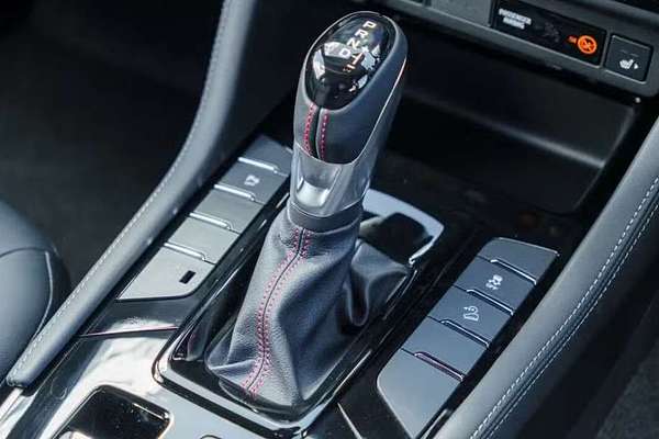 2025 Isuzu MU-X X-TERRAIN