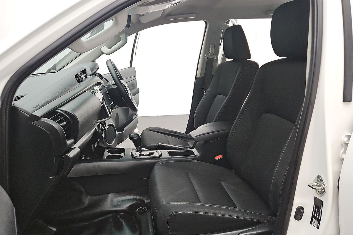 2021 Toyota Hilux SR GUN126R 4X4