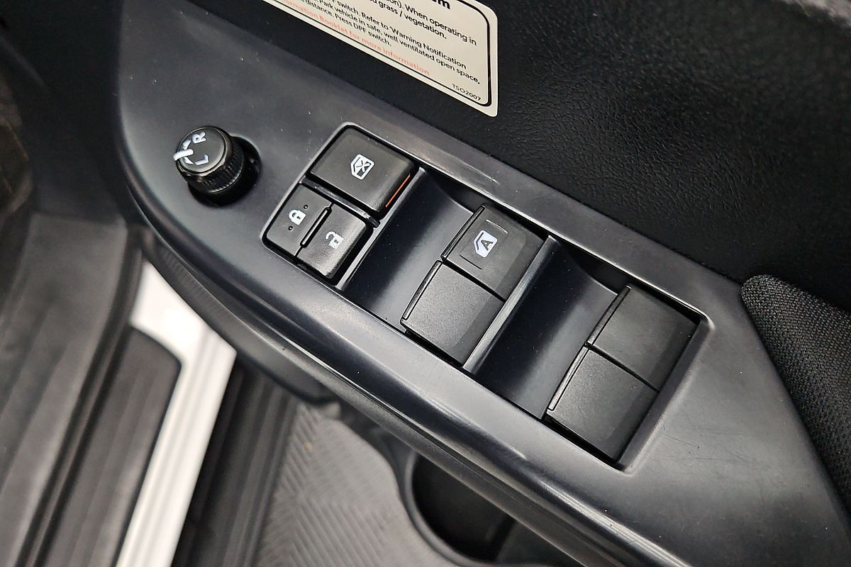 2021 Toyota Hilux SR GUN126R 4X4