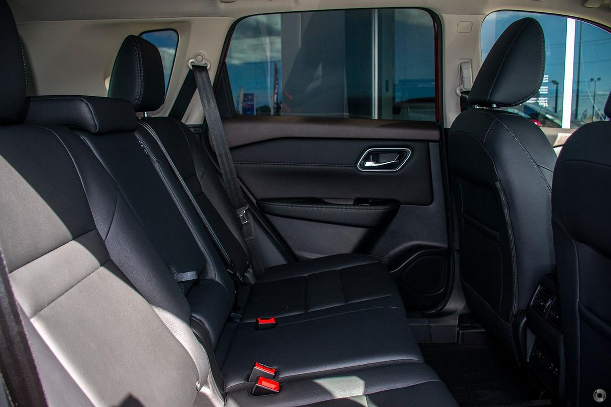 2025 Nissan X-TRAIL Ti T33