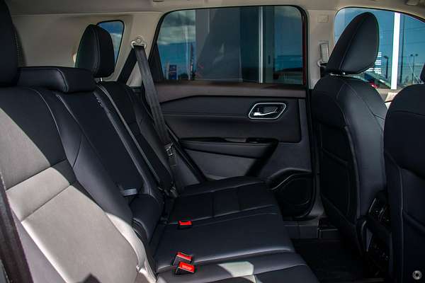 2025 Nissan X-TRAIL Ti T33