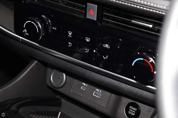 2024 Nissan X-TRAIL ST T33